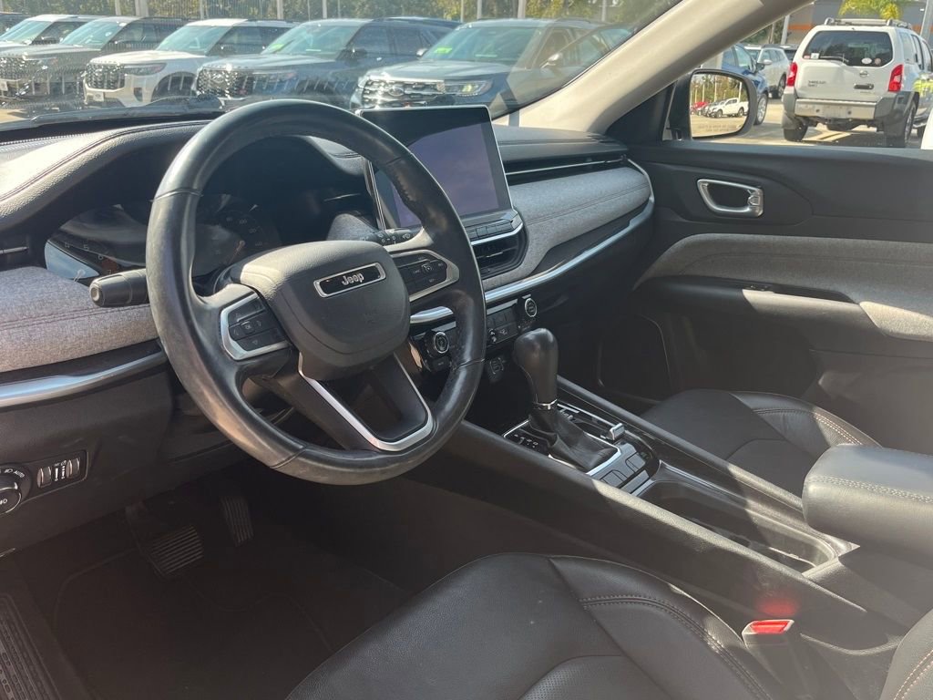 Used 2022 Jeep Compass Latitude image 12