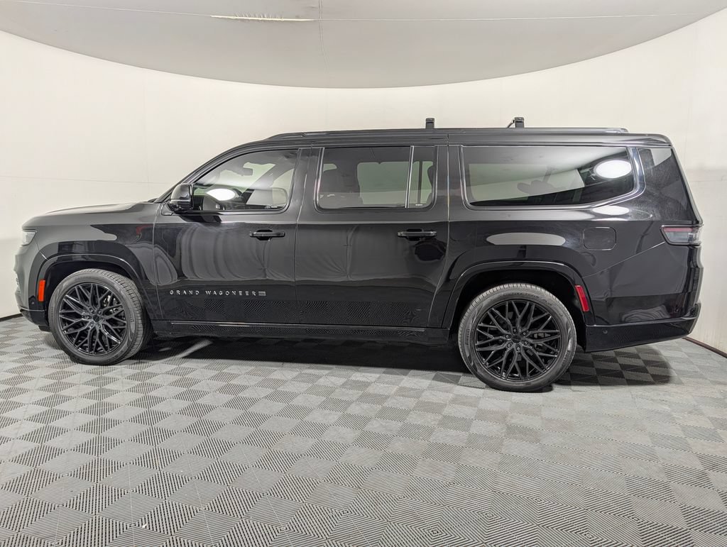 Used 2024 Jeep Grand Wagoneer L Series II w/ Quick Order Packagew 28T AWD/4WD image 5