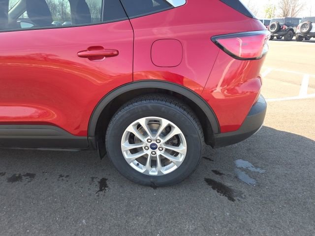 Certified 2022 Ford Escape SE FWD image 11