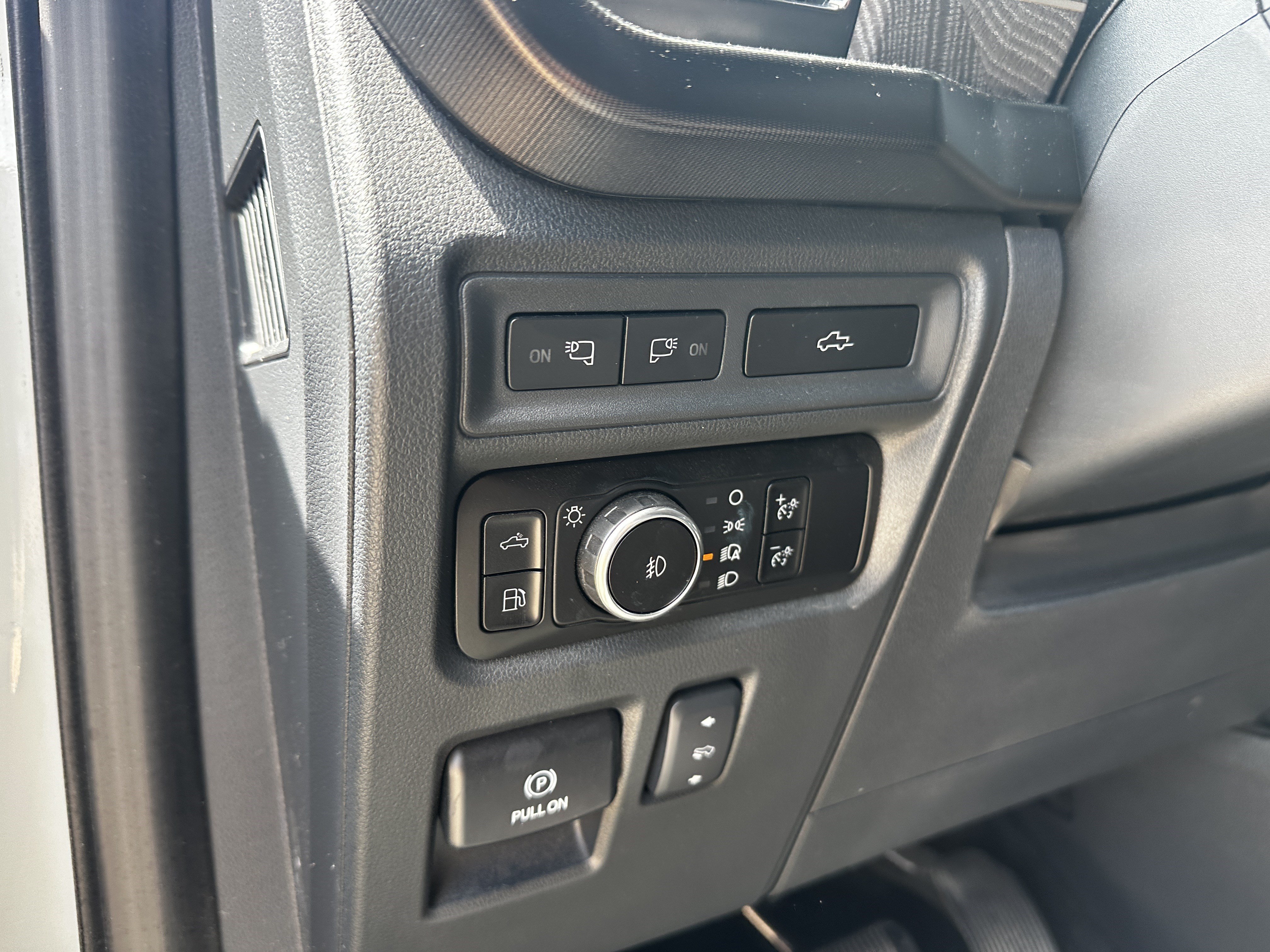 Certified 2023 Ford F150 Platinum w/ Equipment Group 701A High AWD/4WD image 23