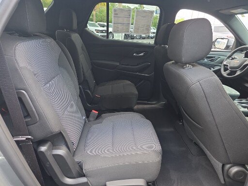 Used 2024 Chevrolet Traverse LT FWD image 16
