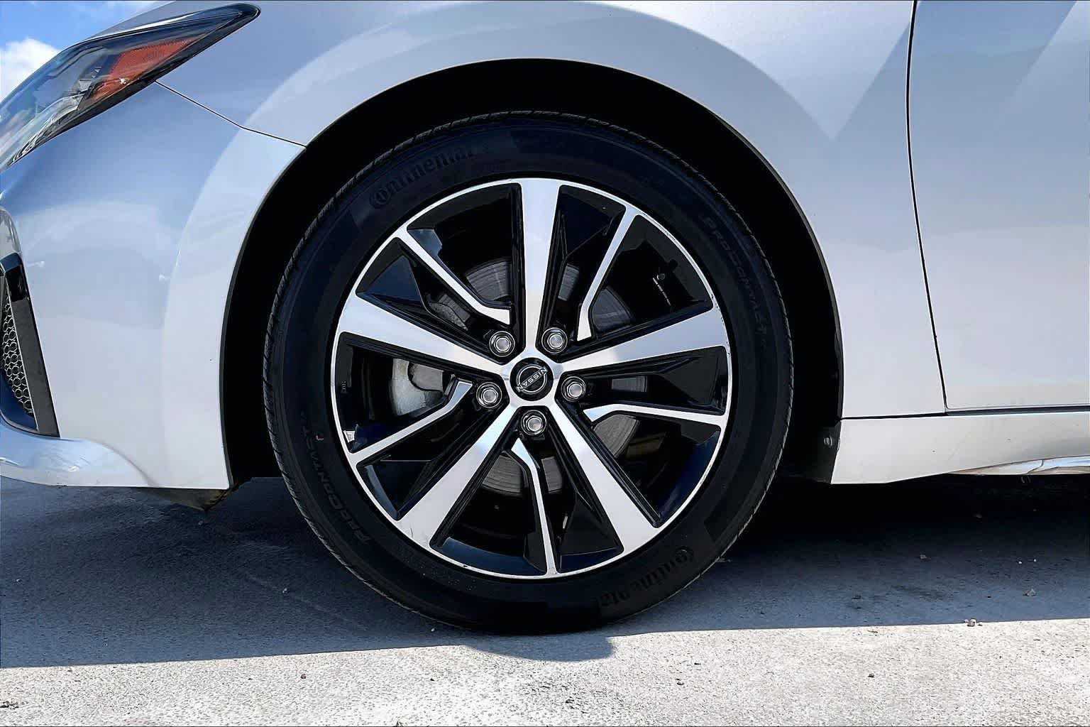 Used 2023 Nissan Maxima SV w/ Floor Mat Group FWD image 8