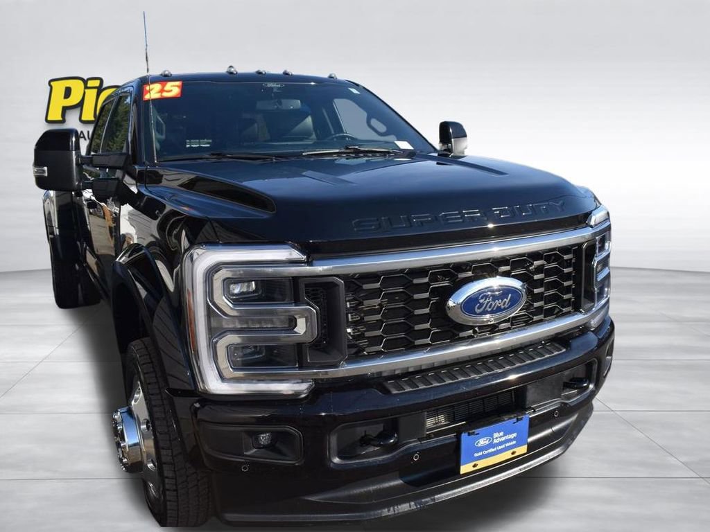 Certified 2025 Ford F450 Platinum w/ FX4 Off-Road Package image 3