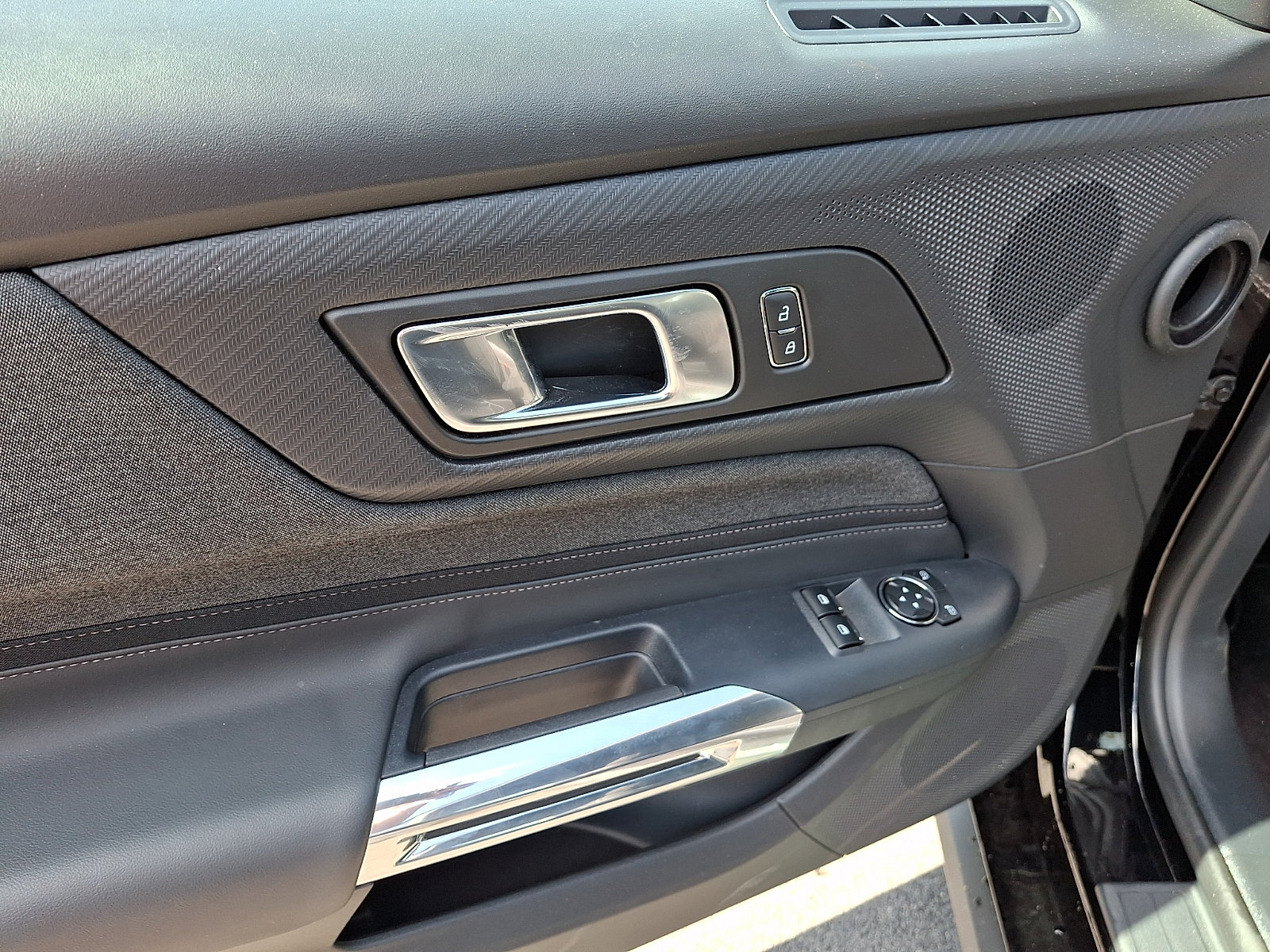 Certified 2025 Ford Mustang GT RWD image 13