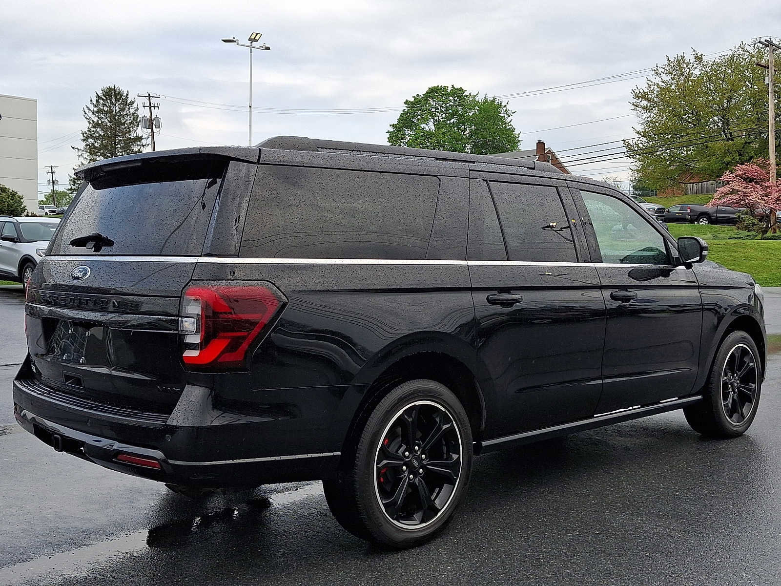 Certified 2023 Ford Expedition Max Limited AWD/4WD image 4