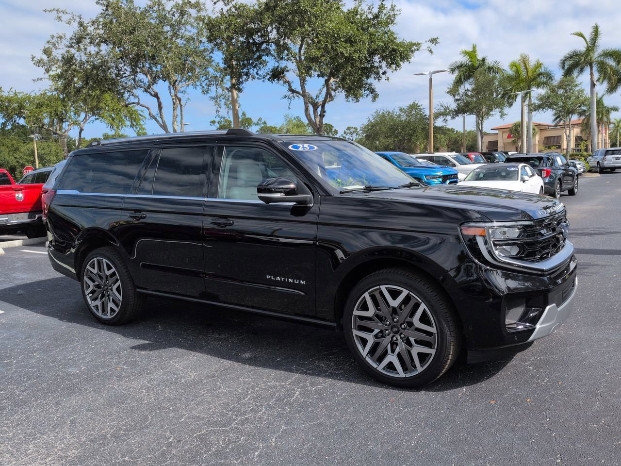 Certified 2025 Ford Expedition Max Platinum w/ Platinum Ultimate Package AWD/4WD image 2