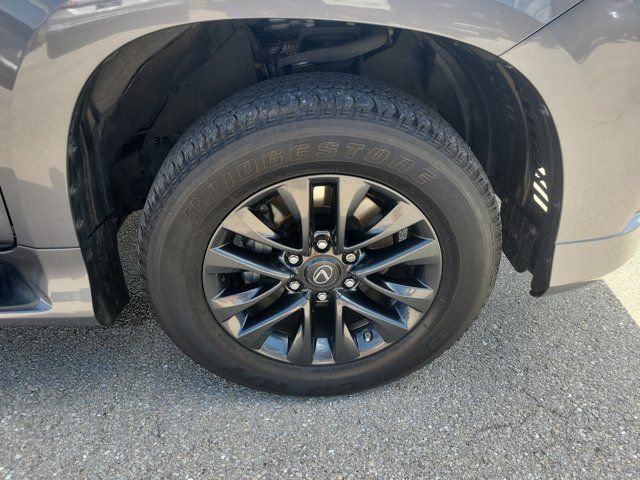 Used 2022 Lexus GX 460 Premium w/ Premium Package AWD/4WD image 10