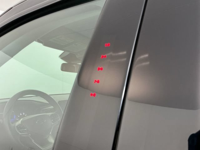 Certified 2022 Ford Explorer Limited AWD/4WD image 13