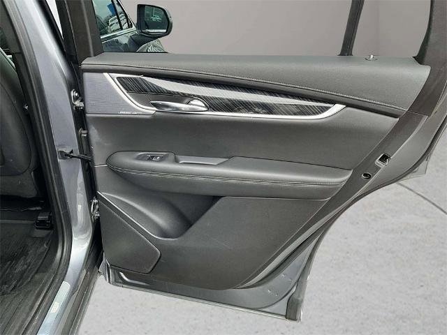 Used 2020 Cadillac XT6 Premium Luxury image 31