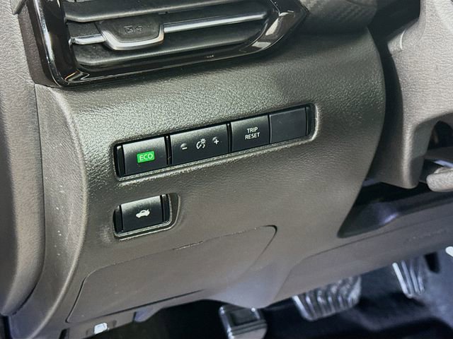 Used 2020 Nissan Sentra SV w/ Trunk Package image 10