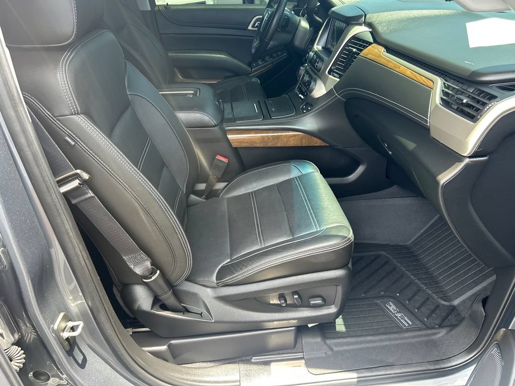 Used 2019 GMC Yukon Denali w/ Denali Ultimate Package AWD/4WD image 13