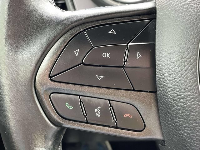 Used 2020 Dodge Challenger SXT RWD image 17