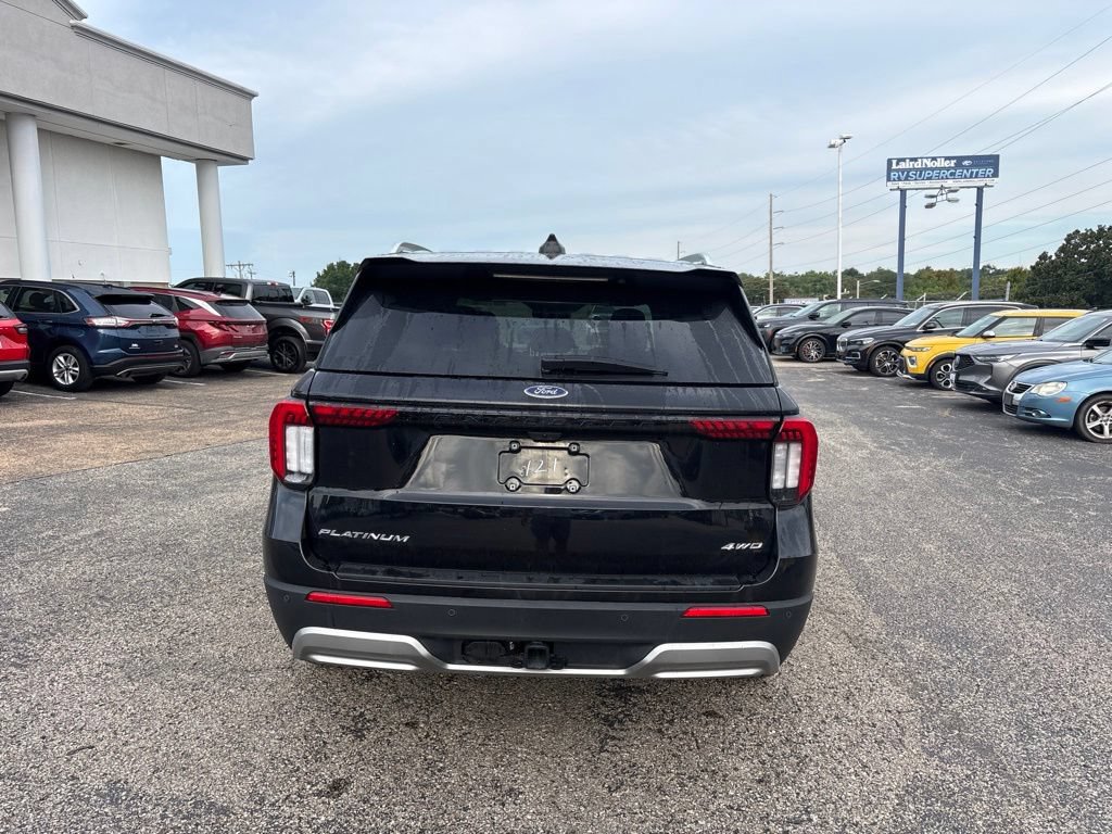 Certified 2025 Ford Explorer Platinum AWD/4WD image 6
