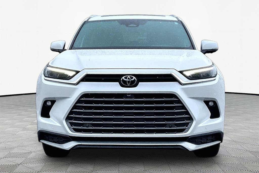 Used 2024 Toyota Grand Highlander AWD Hybrid image 3