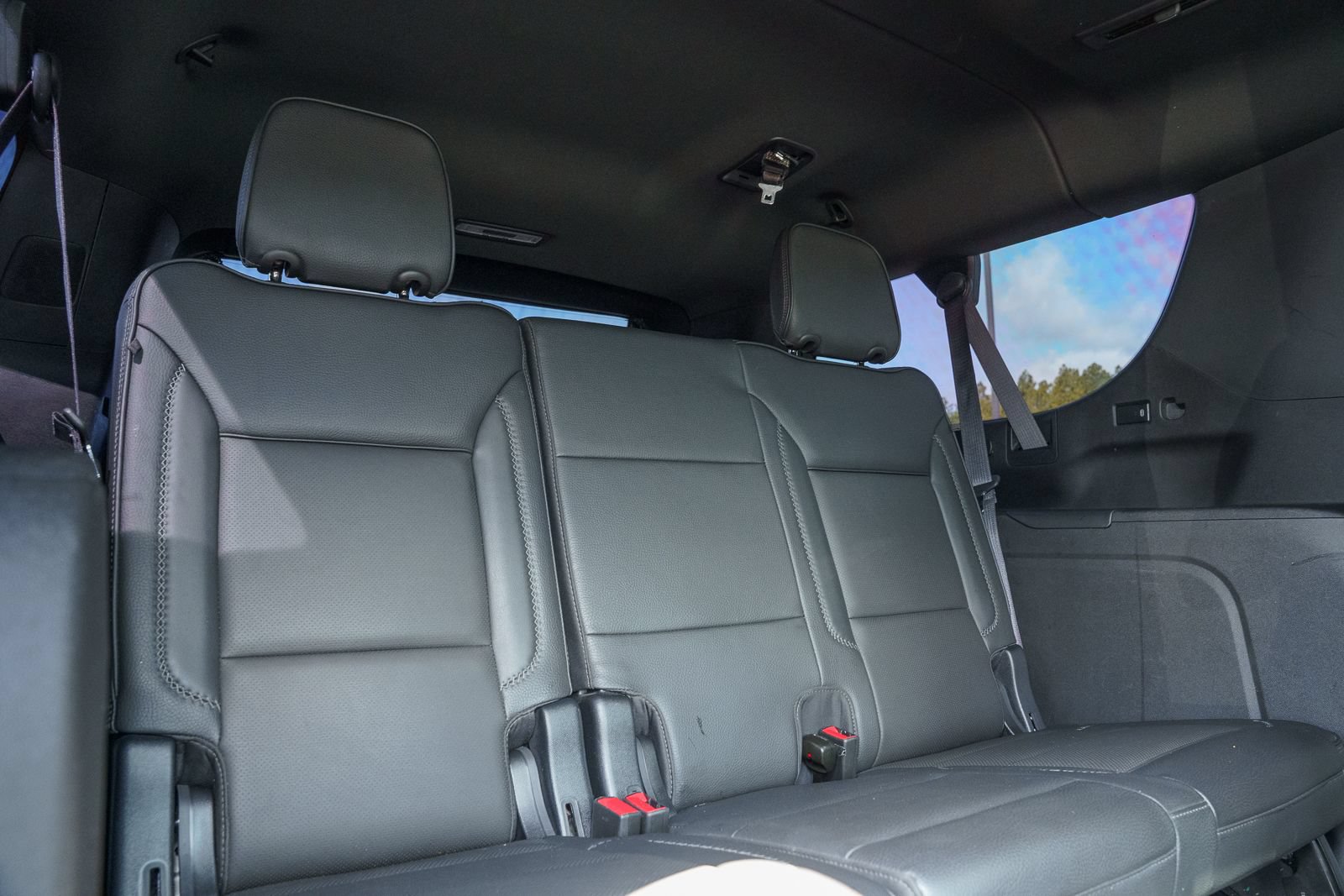 Used 2023 GMC Yukon XL Denali RWD image 24