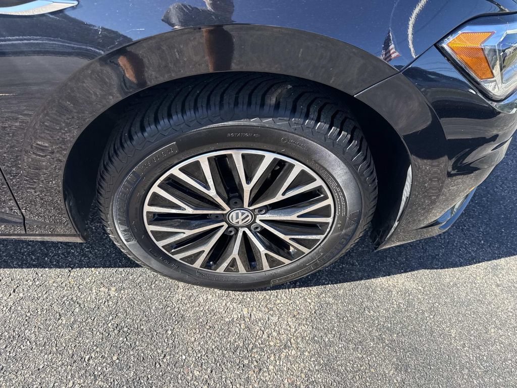Used 2019 Volkswagen Jetta SEL FWD image 8
