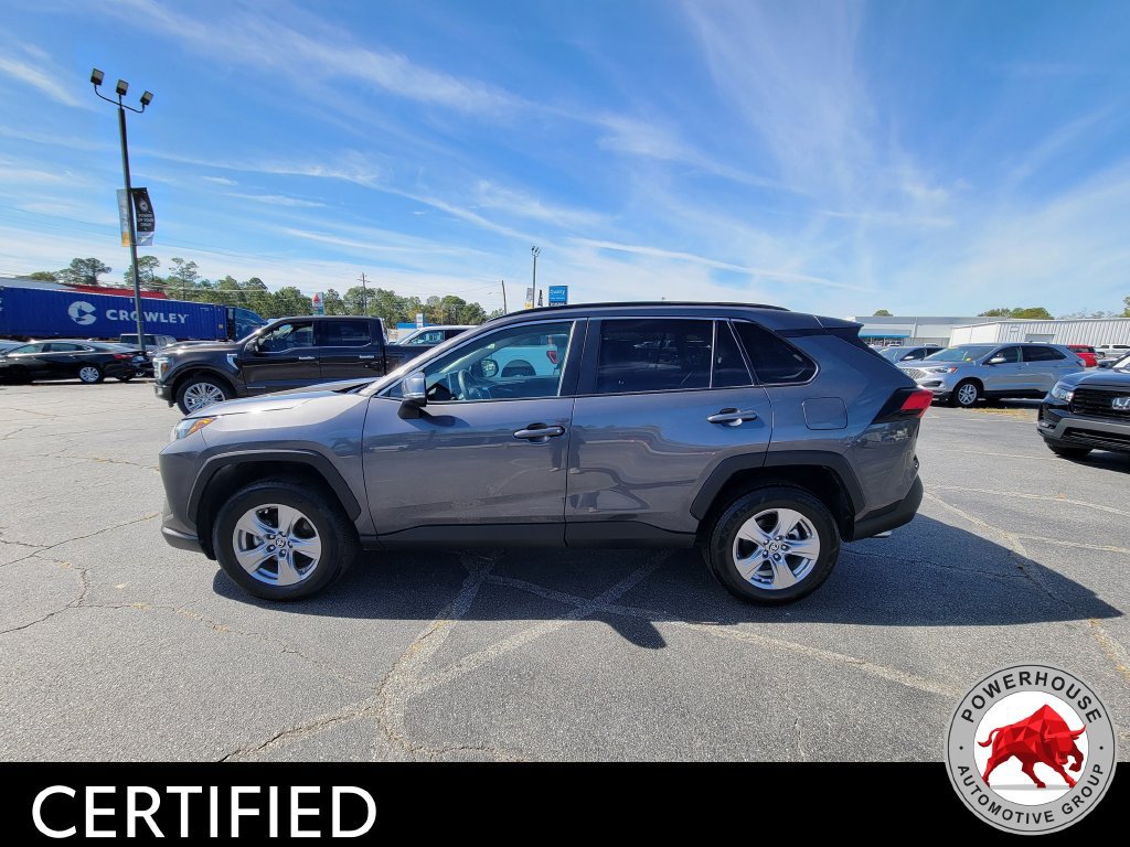 Used 2025 Toyota RAV4 XLE FWD image 3