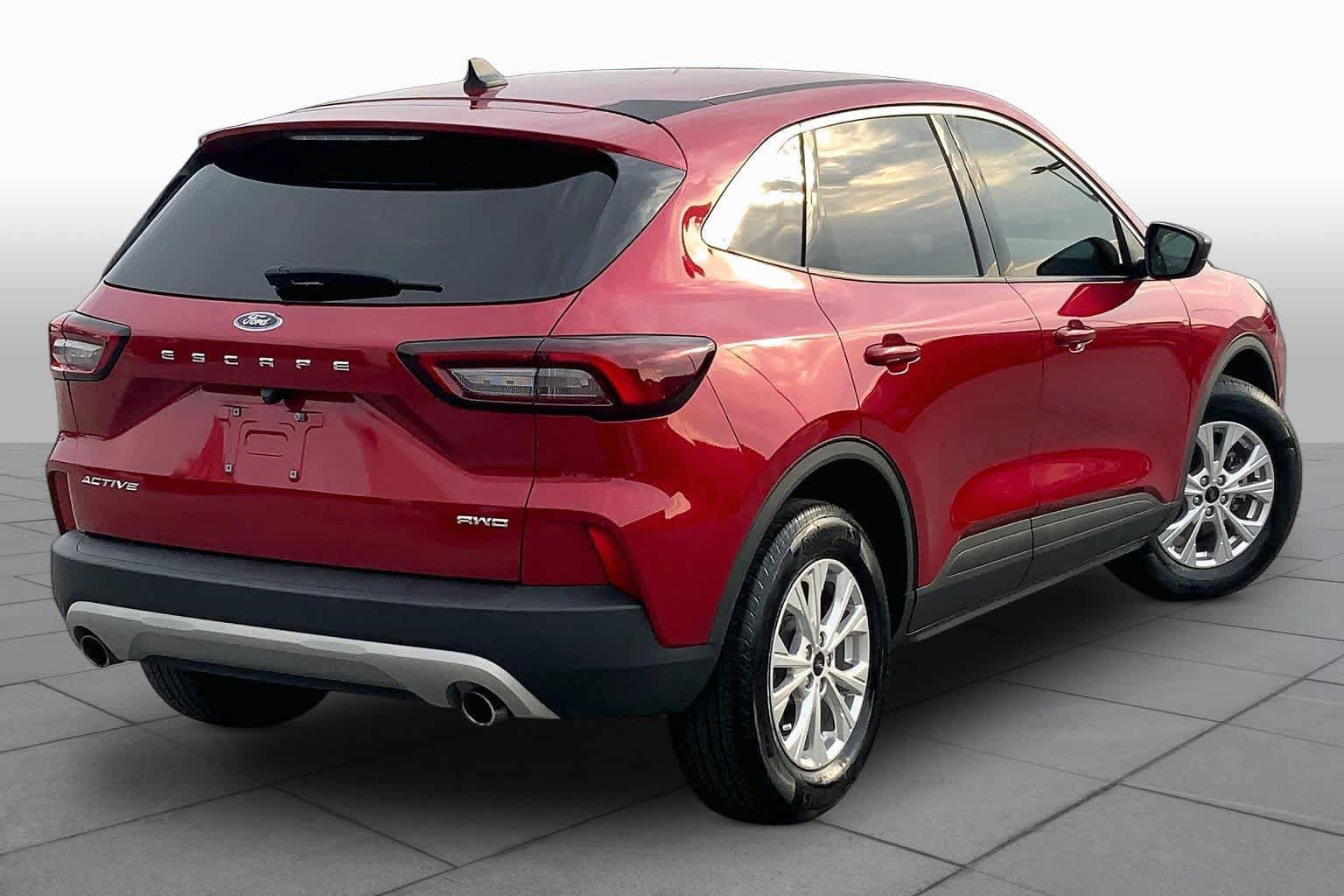 Certified 2023 Ford Escape Active AWD/4WD image 12