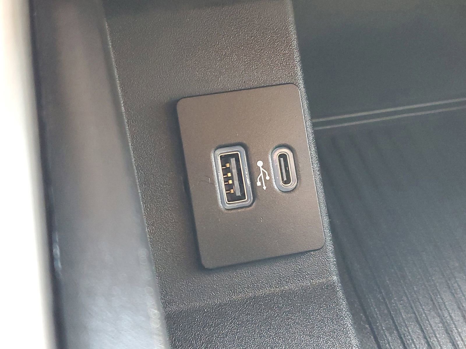 Certified 2022 Ford F250 Lariat image 29