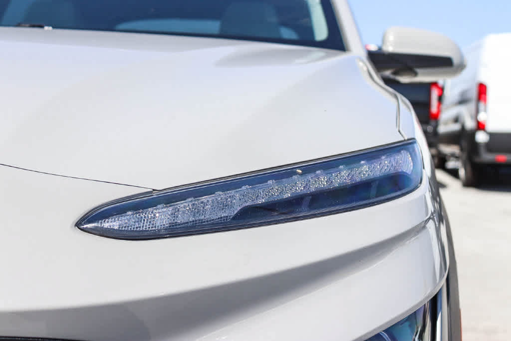Used 2023 Hyundai Kona SEL AWD/4WD image 7
