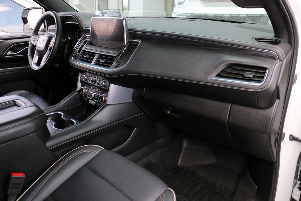 Used 2024 GMC Yukon SLT image 38