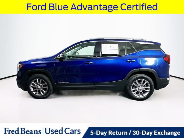 Used 2023 GMC Terrain SLT image 2