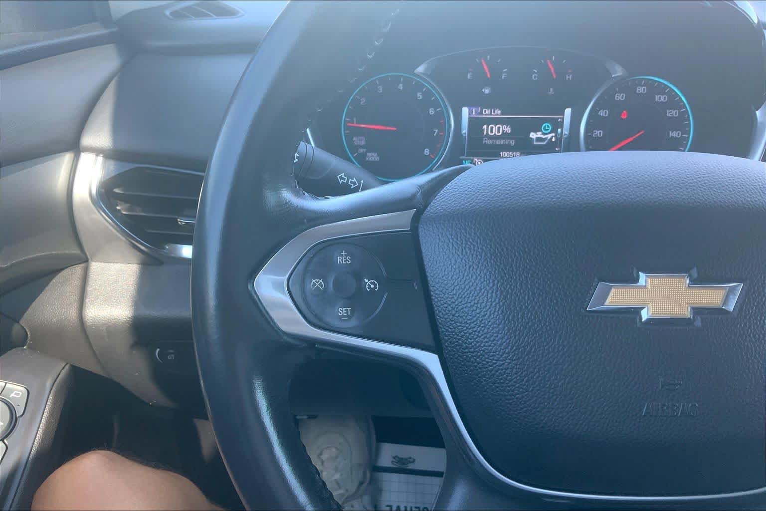 Used 2018 Chevrolet Traverse LT FWD image 24