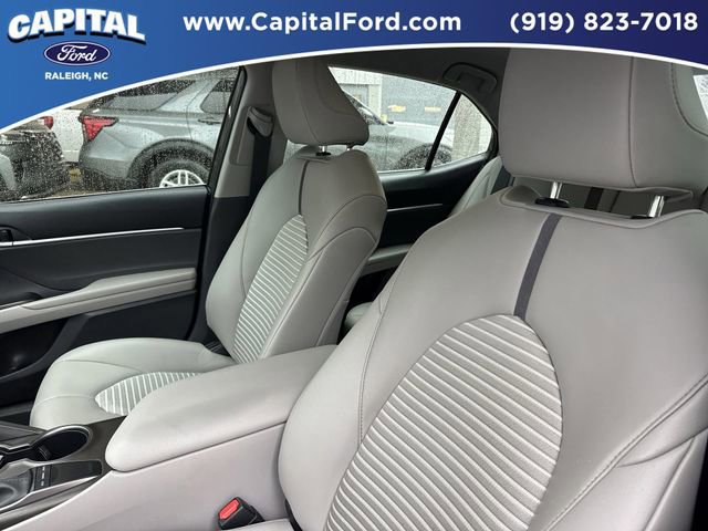 Used 2023 Toyota Camry SE image 24