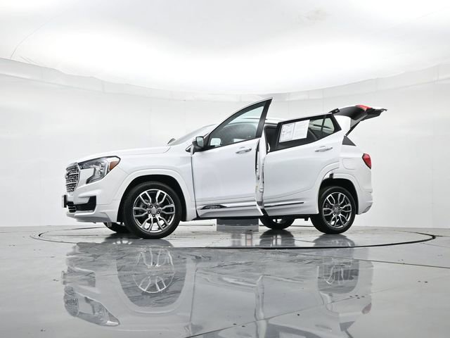 Used 2022 GMC Terrain Denali image 59