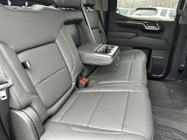 Used 2025 GMC Sierra 1500 Elevation w/ Elevation Premium Package image 17