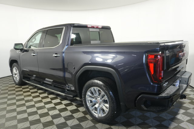 Used 2023 GMC Sierra 1500 Denali w/ Technology Package AWD/4WD image 5