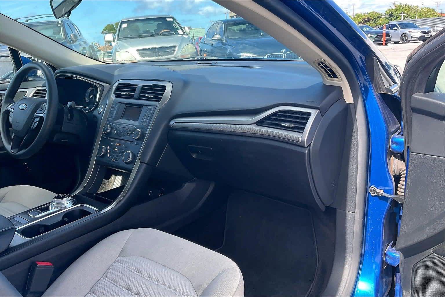 Certified 2018 Ford Fusion S FWD image 23