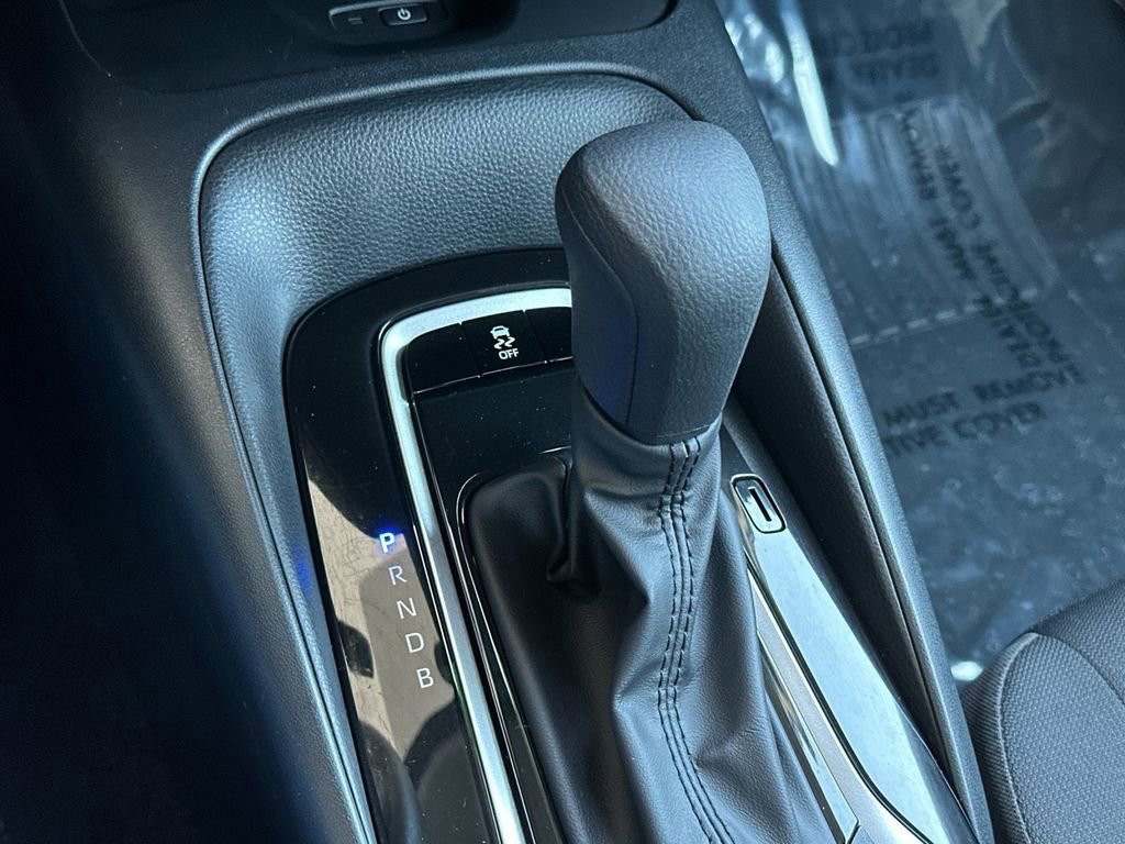 Used 2026 Toyota Corolla LE w/ LE Premium Package FWD image 19