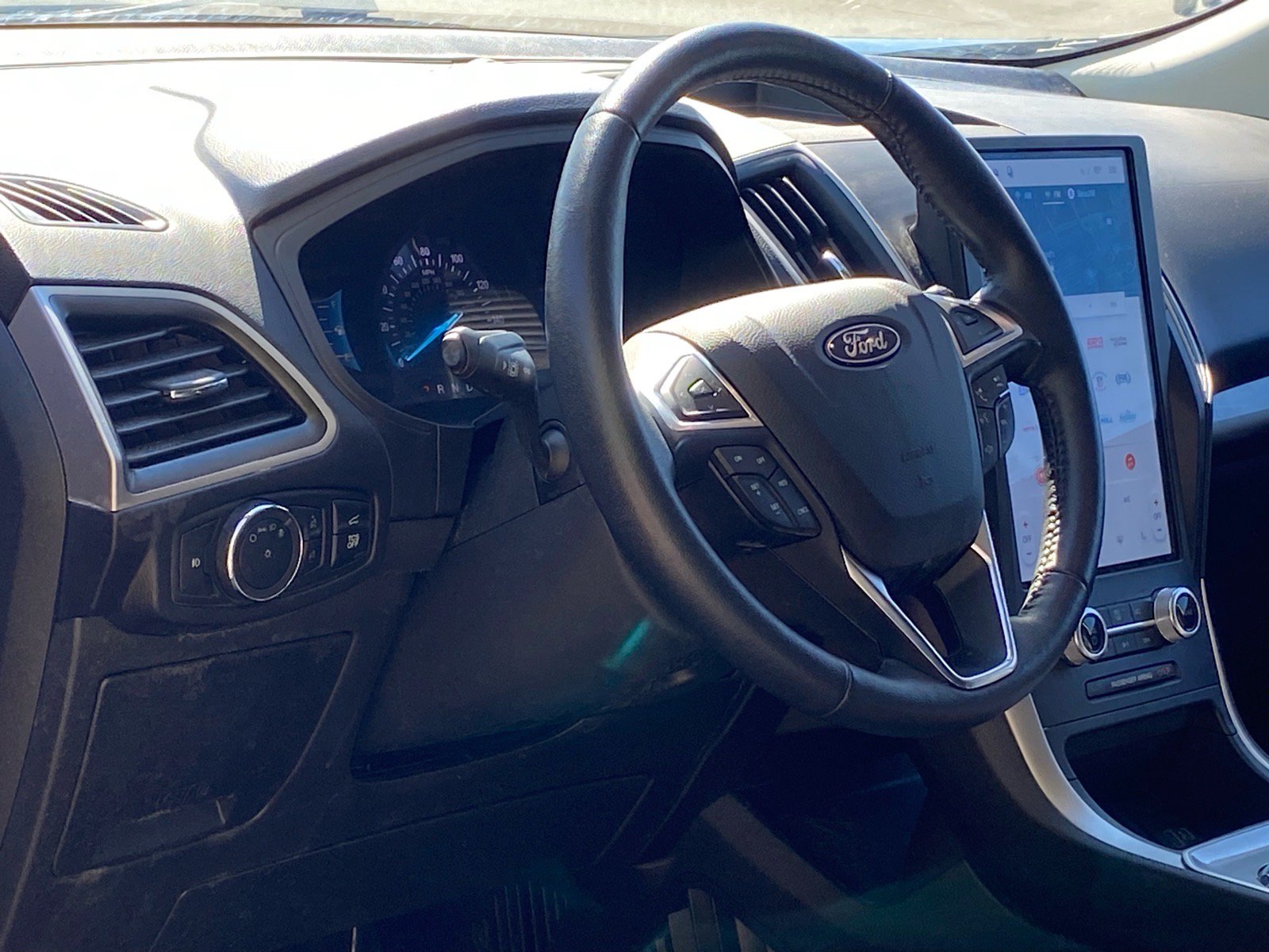 Certified 2024 Ford Edge SEL w/ Convenience Package AWD/4WD image 8