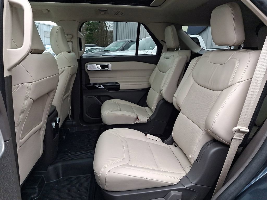 Certified 2023 Ford Explorer Platinum w/ Technology Package image 10