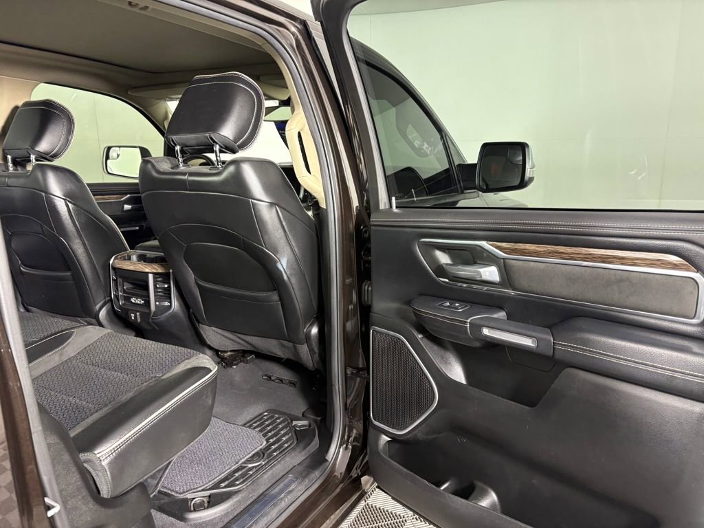 Used 2019 RAM 1500 Laramie image 31