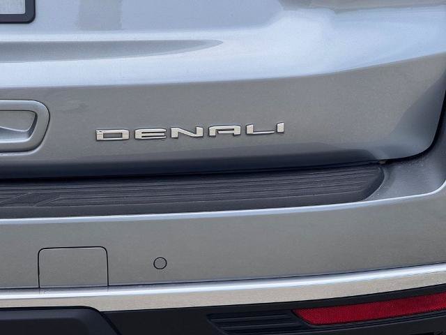 Used 2024 GMC Yukon Denali AWD/4WD image 8