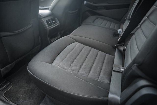 Certified 2022 Ford Edge SE w/ Black Appearance Package image 40