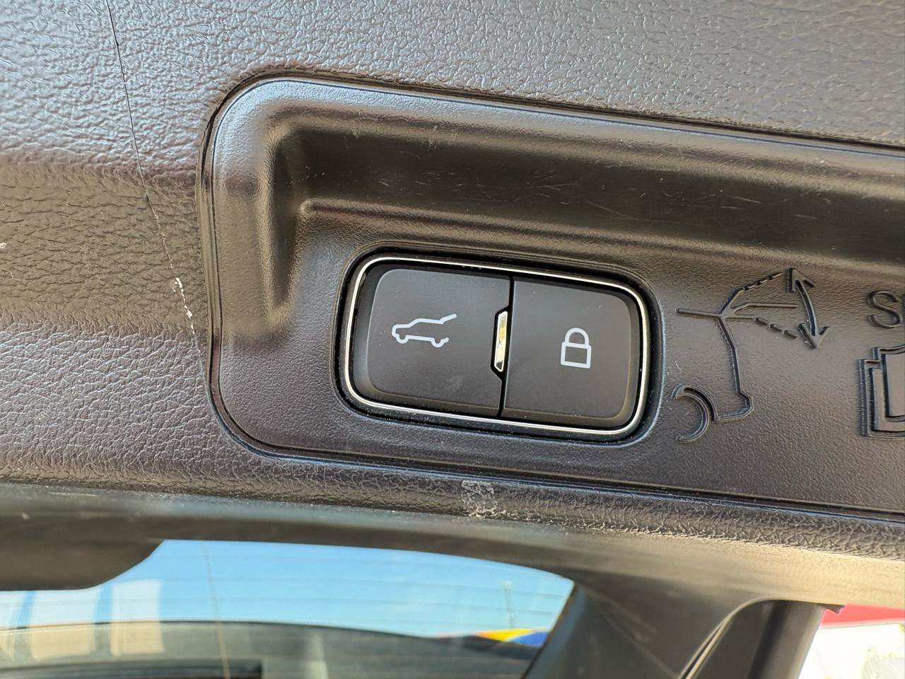 Certified 2022 Ford Explorer XLT image 57