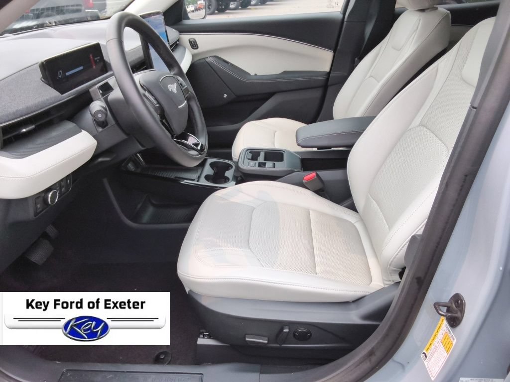 Certified 2025 Ford Mustang Mach-E Premium AWD/4WD image 24
