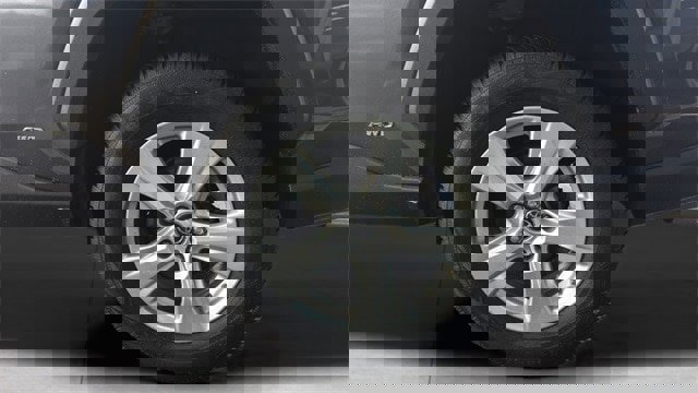 Used 2019 Toyota RAV4 LE image 19