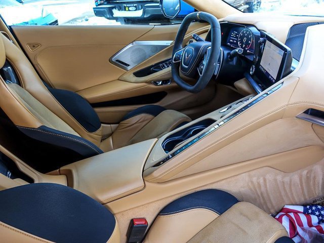 Used 2021 Chevrolet Corvette Stingray Premium Conv w/ Z51 Performance Package image 29