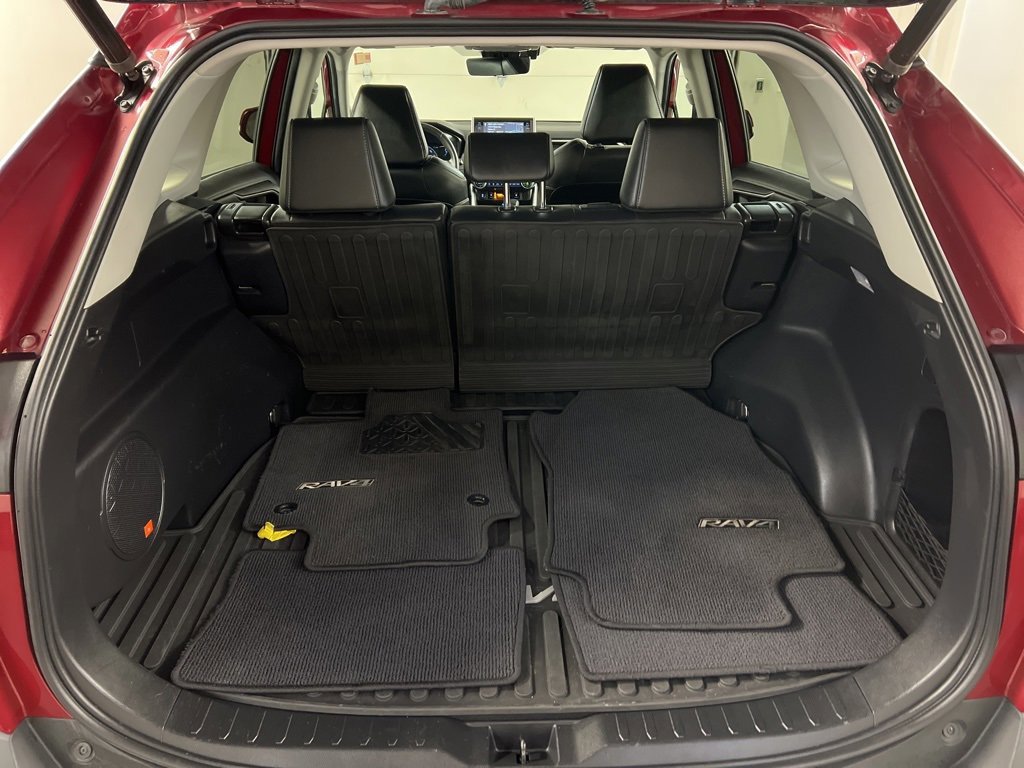 Used 2021 Toyota RAV4 Limited image 34