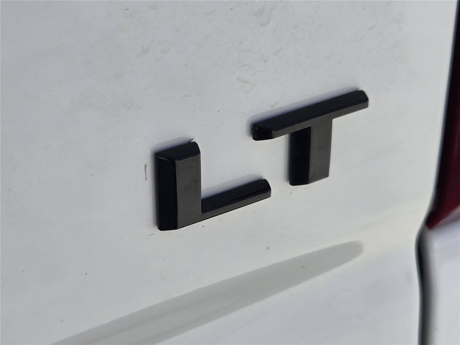 Used 2025 Chevrolet Silverado 1500 LT Trail Boss w/ Convenience Package II AWD/4WD image 11