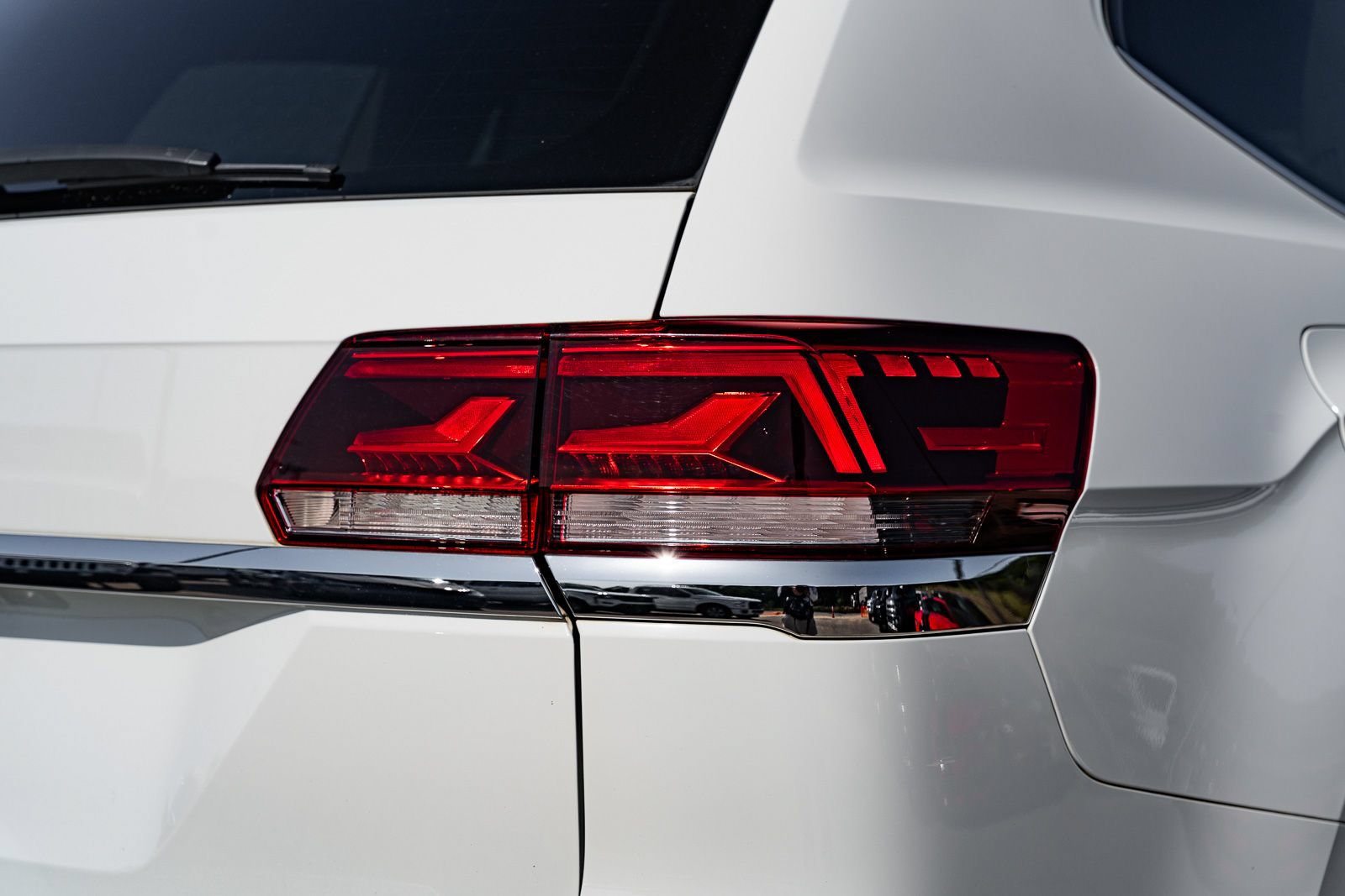 Used 2021 Volkswagen Atlas SE w/ Panoramic Sunroof Package FWD image 14