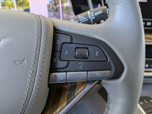 Used 2021 Cadillac Escalade Premium Luxury Platinum image 30