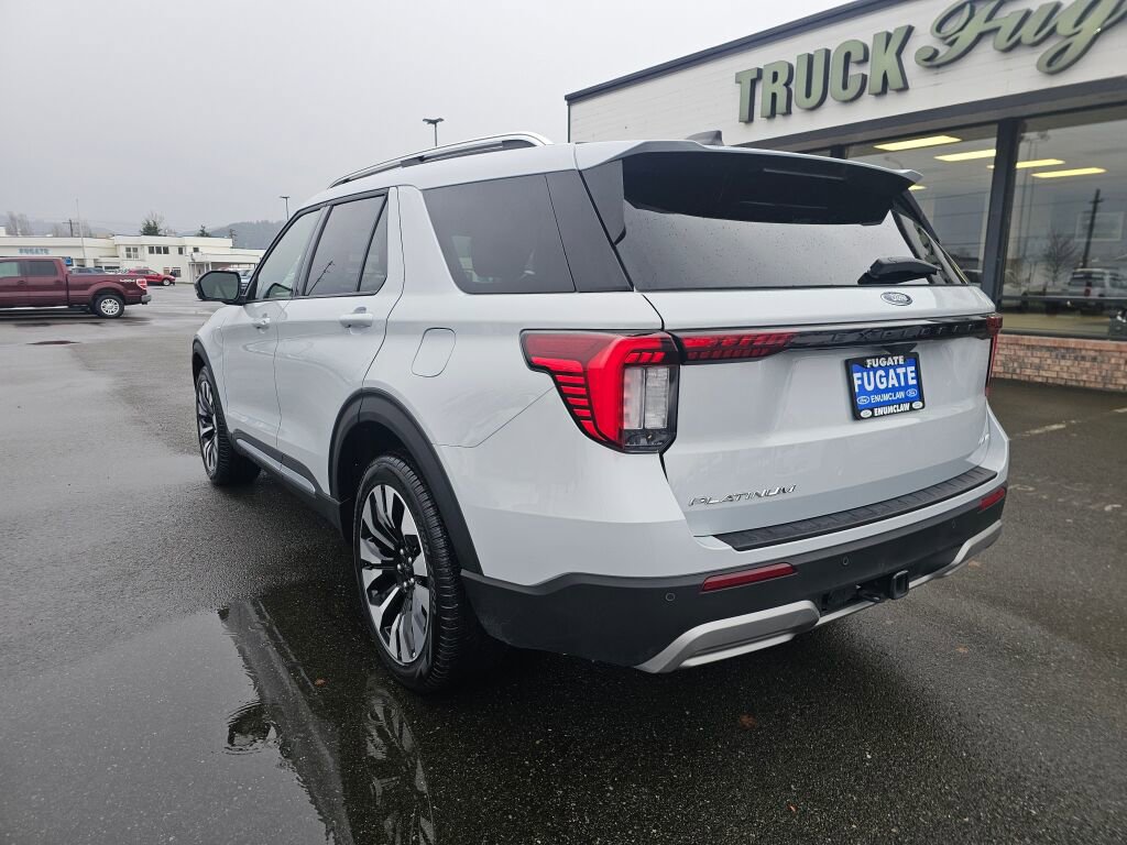 Certified 2025 Ford Explorer Platinum w/ LUX Leather Package image 9