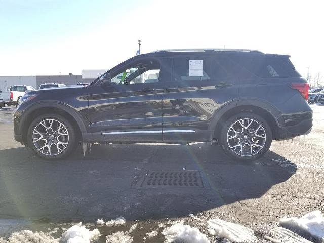 Certified 2025 Ford Explorer Platinum w/ Ultimate Package image 2