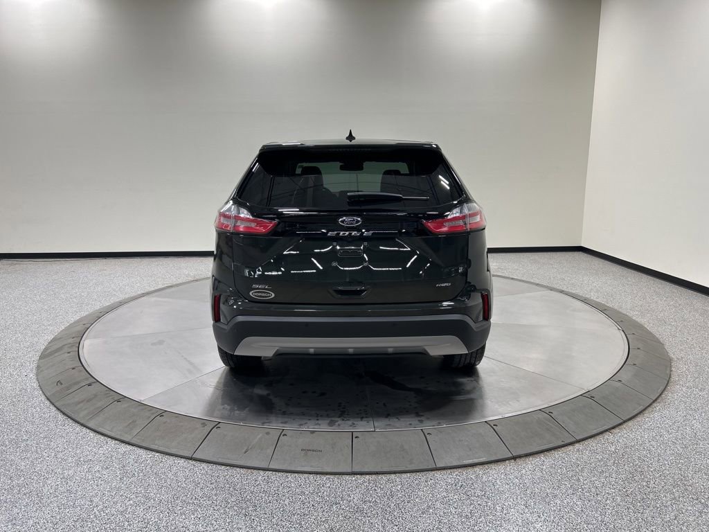 Certified 2024 Ford Edge SEL w/ Convenience Package AWD/4WD image 8