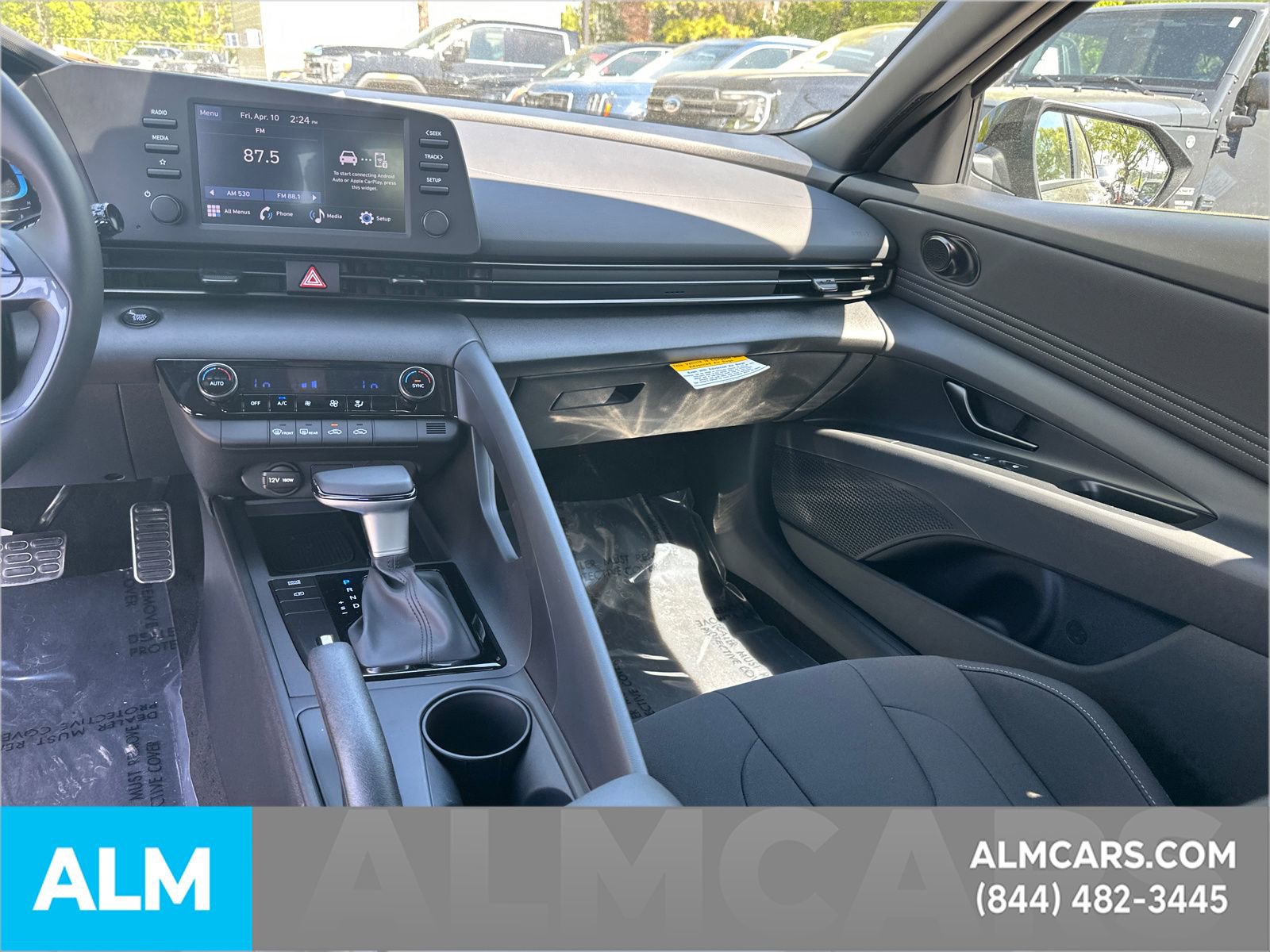 Used 2025 Hyundai Elantra Sport image 17